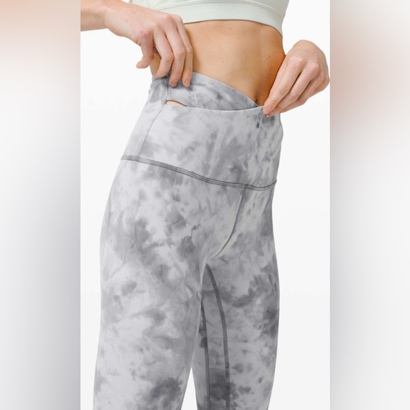 RARE Lululemon 28” HR Align Criss Cross Waist in Diamond Dye Stargaze Pitch Grey - Picture 4 of 9